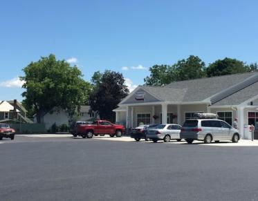 The exterior and parking space of Stewart's Shops Ticonderoga.