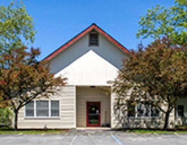 Front entry to the Smith House Health Center
