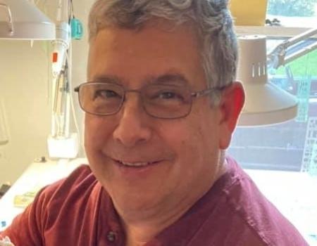 A picture of a smiling man