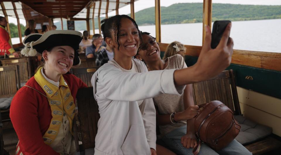 Selfies on the Carillon Boat Cruise