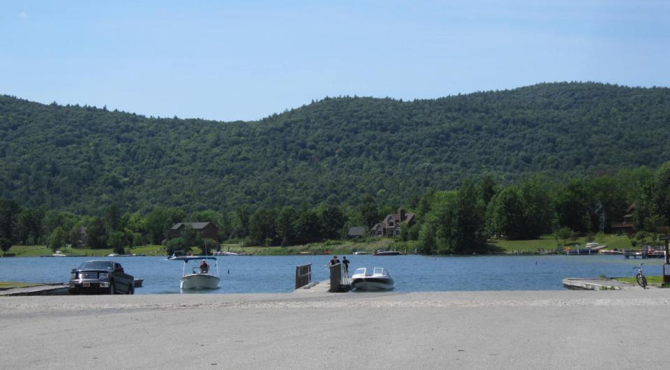 Enjoy Adirondack boating on Lake George