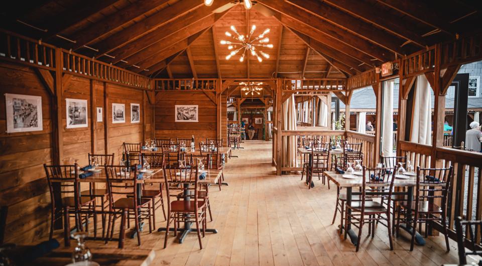  stone hardscaped stairway.