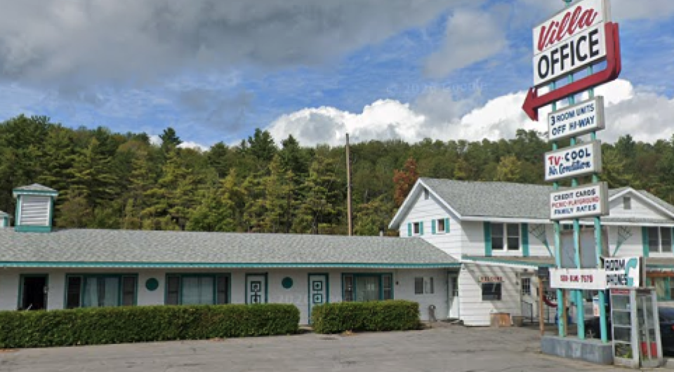 The exterior of the Villa Motel