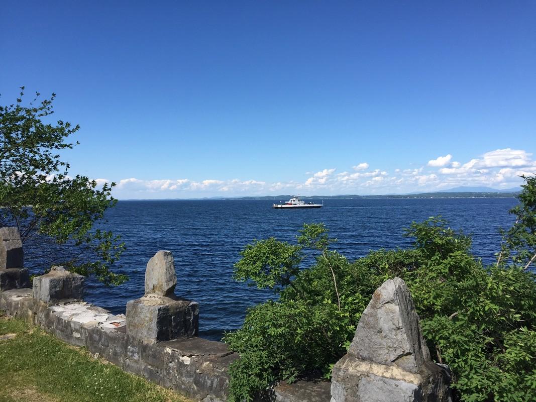 The view of a lark lake