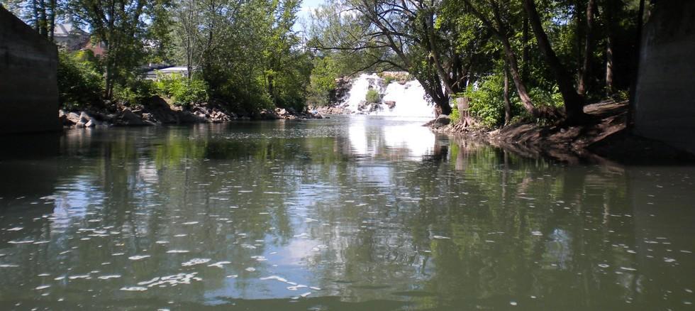 See the falls in the distance.