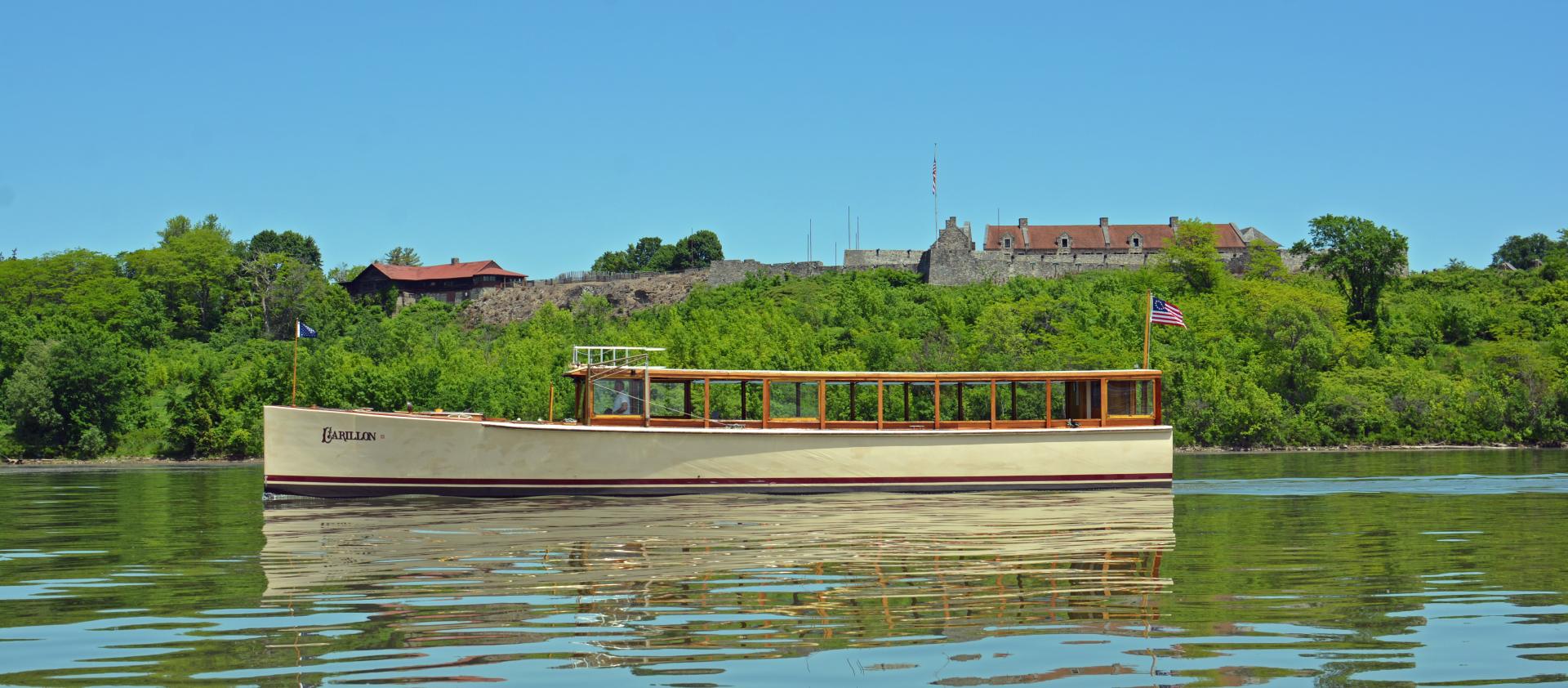 Carillon Boat Cruises